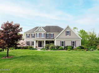 617 Springhouse Dr, Lewisburg, PA 17837