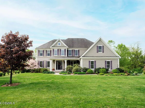617 Springhouse Dr, Lewisburg, PA 17837