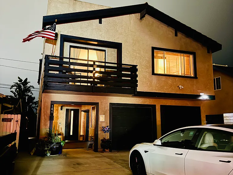 144 Eagle Rock Ave — Photo 2