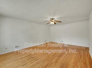 3077 Cimarron St, Aurora, CO 80011