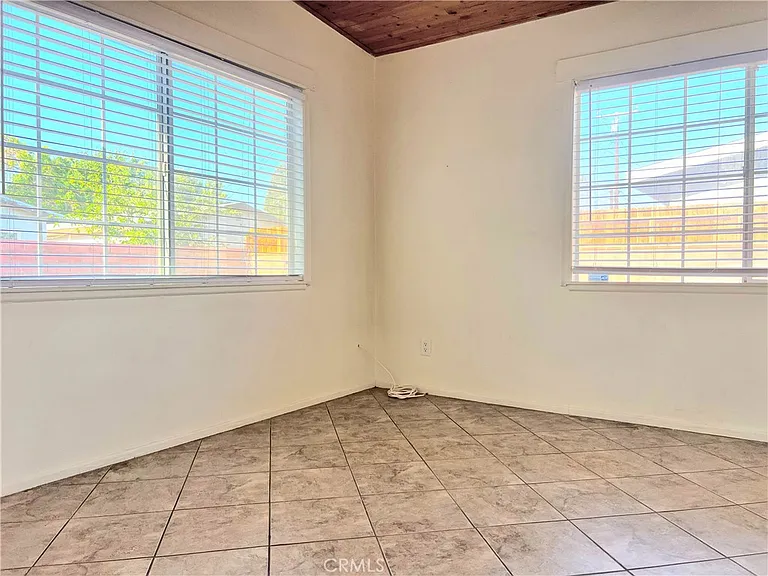 815 W Avenue H7 — Photo 27