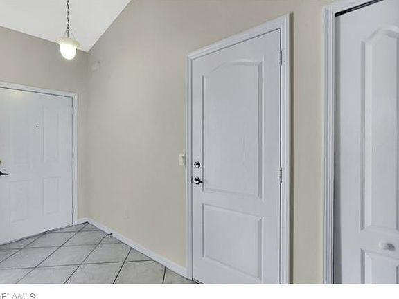 2nd image of 1507 SE 1st Pl