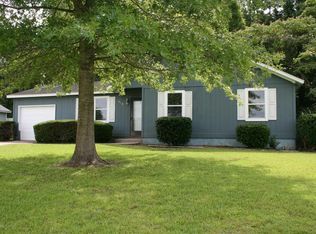 418 Hunting Green Dr, Jacksonville, NC 28546