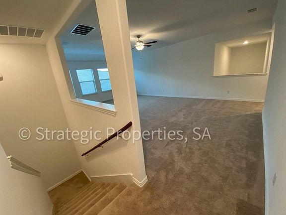4th image of 1106 Rosewood St