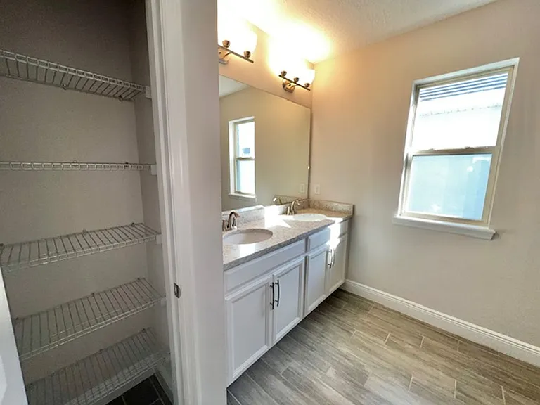 9542 Bolero Rd — Photo 76