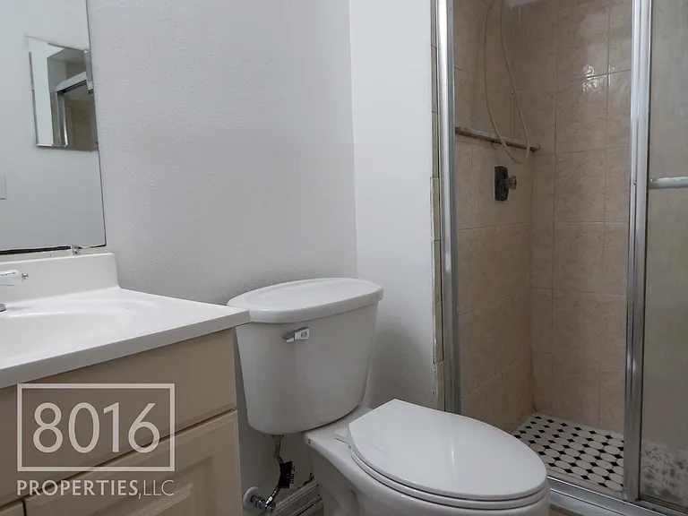 4755 White Willow Ln — Photo 9