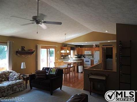 4th image of 10314 Winterwood Dr