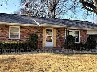 10147 Maryvale Ln, Saint Louis, MO 63123