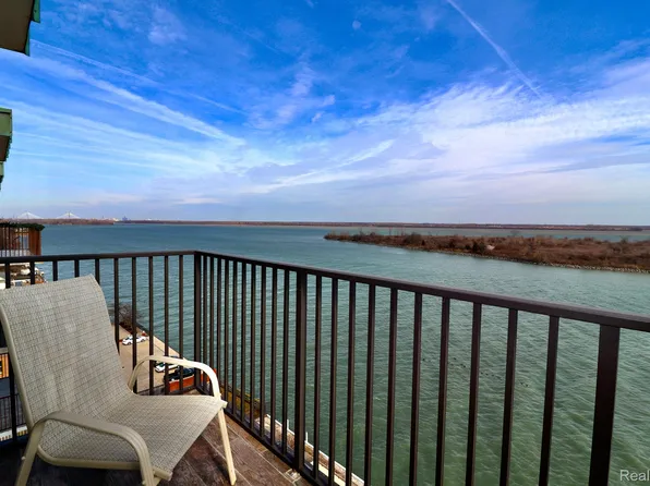 3301 Biddle Ave APT P2, Wyandotte, MI 48192