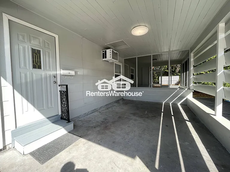 310 S Arcturas Ave #3 — Photo 2