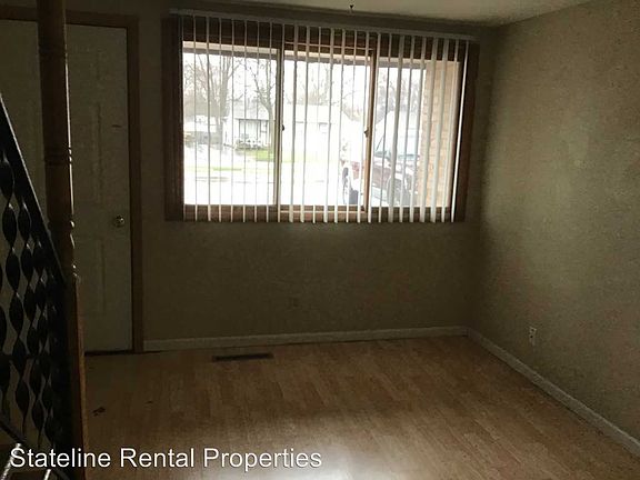 3rd image of 7722 Venus St APT B