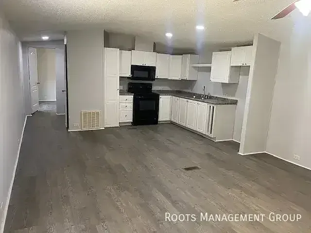 3 Bed 2 Bath Home Available for Lease at Casa Del Sol - Apply Now! — Photo 3