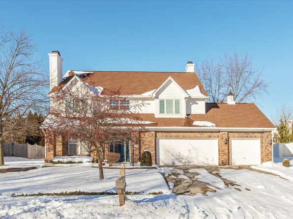 8640 Lantern Farms Dr, Fishers, IN 46038