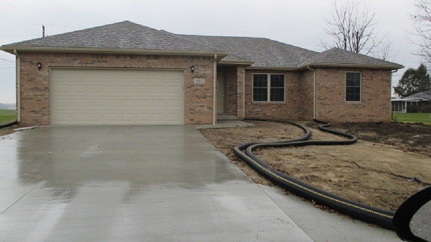 1st image of 8083 E Hoover Dr