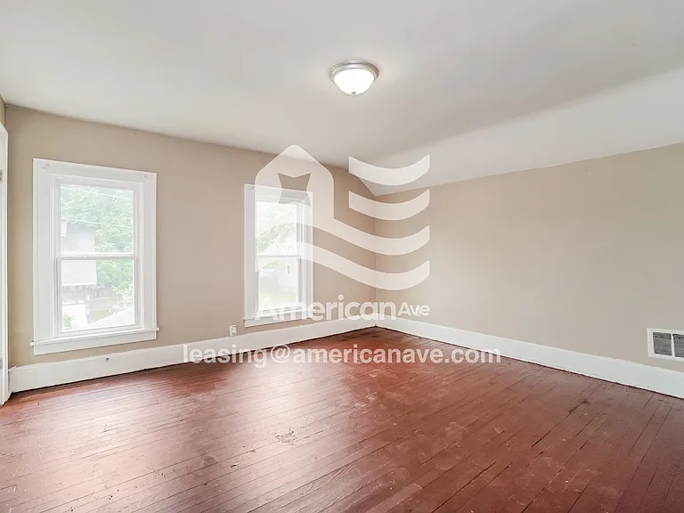 636971_008_main_bedroom_9.jpg