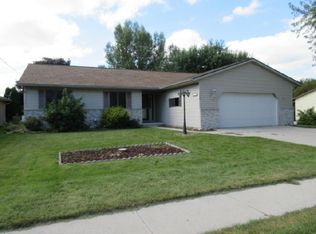 1324 S 39th St, Manitowoc, WI 54220