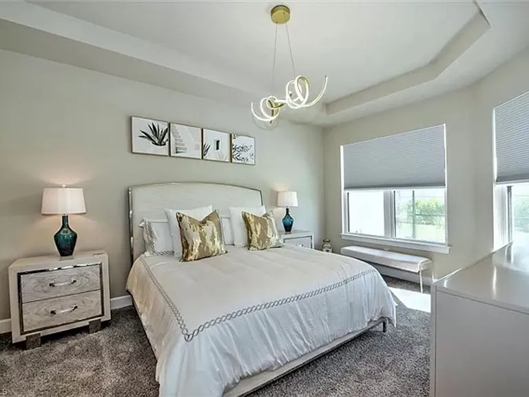 15158 Tolmino St — Photo 7