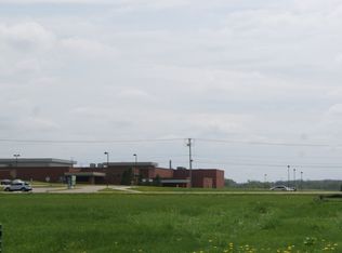 6061 Dorothy Ln, Roscoe, IL 61073