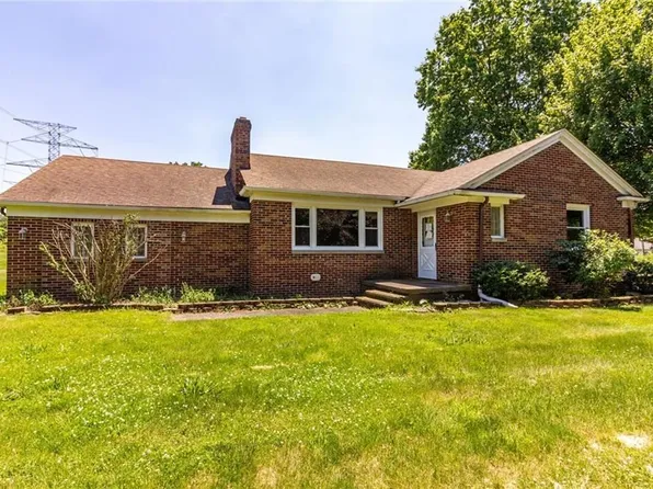 45335 N Ridge Rd, Amherst, OH 44001