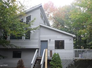 5411 Ridgefield Dr, Tobyhanna, PA 18466