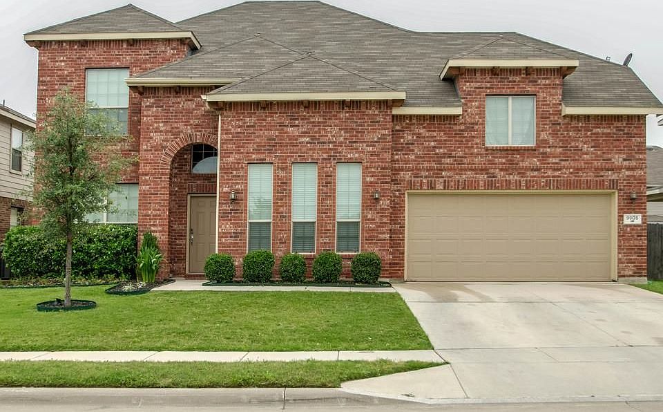 1st image of 9905 Fox Hill Dr