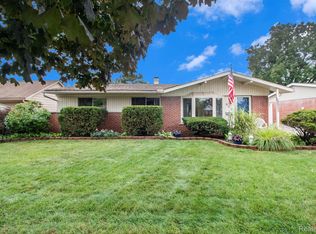 368 S Dobson St, Westland, MI