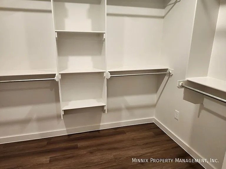 2304 Corpus Ave — Photo 6