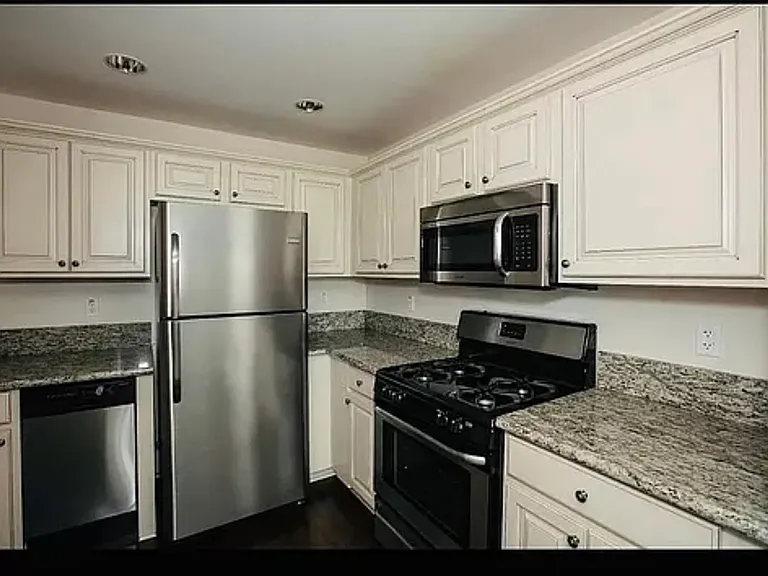 8732 Reading Ave #C — Photo 2
