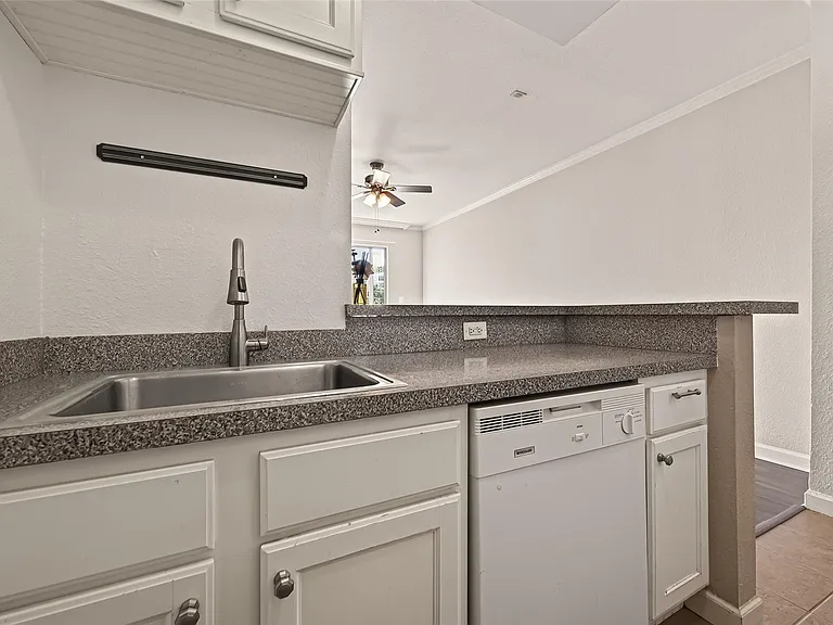 4515 Briar Hollow Pl #309 — Photo 14
