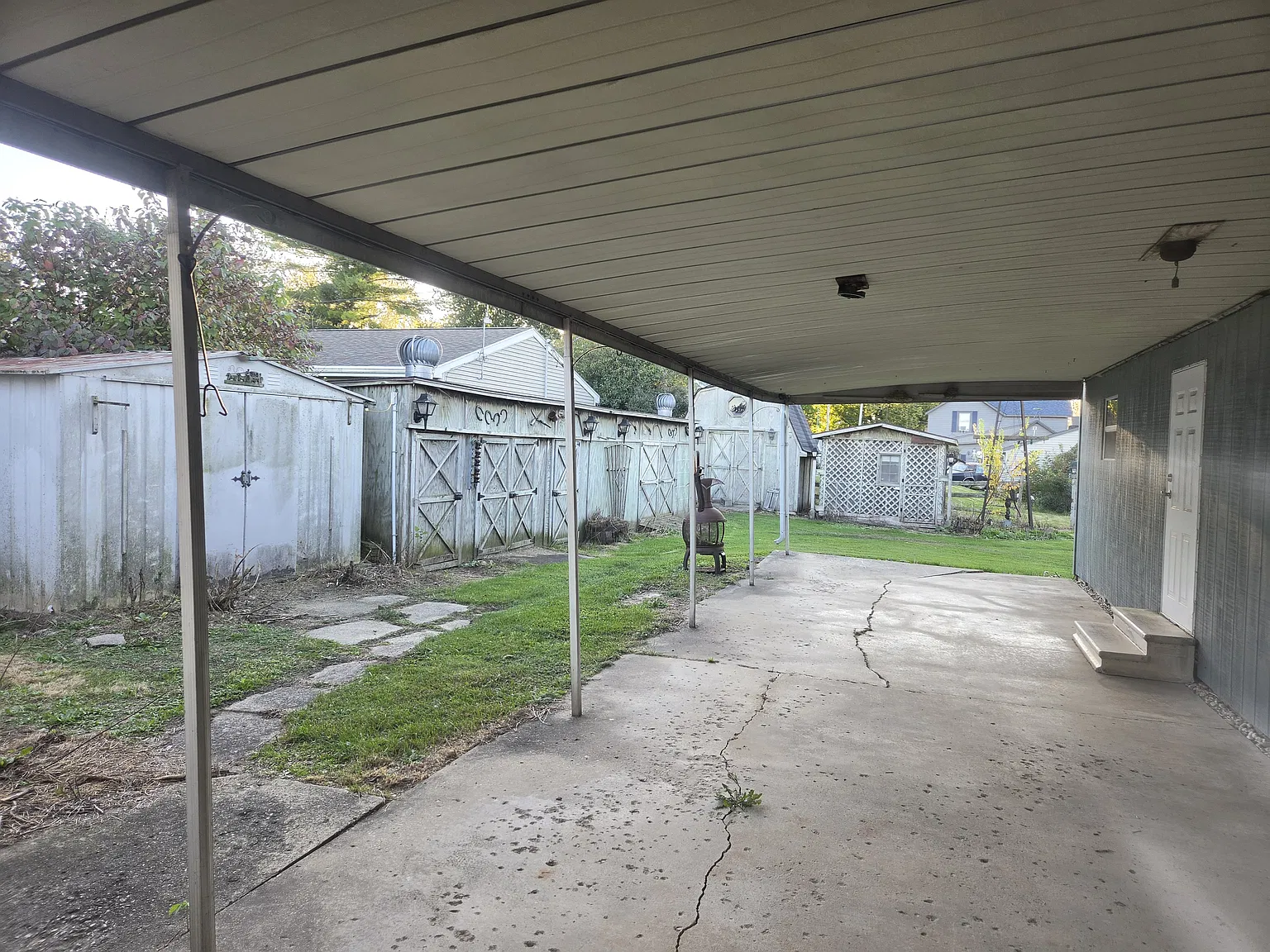 3 bed, 1.5 bath, 924 sqft, $700 — Photo 4
