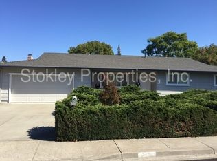812 Weaver Ln, Concord, CA 94518