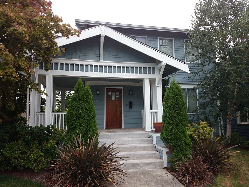 2nd image of 2000 32nd Ave S