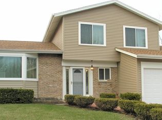 558 Revere Ave, Westmont, IL 60559