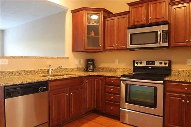 817 Spence Enclave Ln — Photo 3