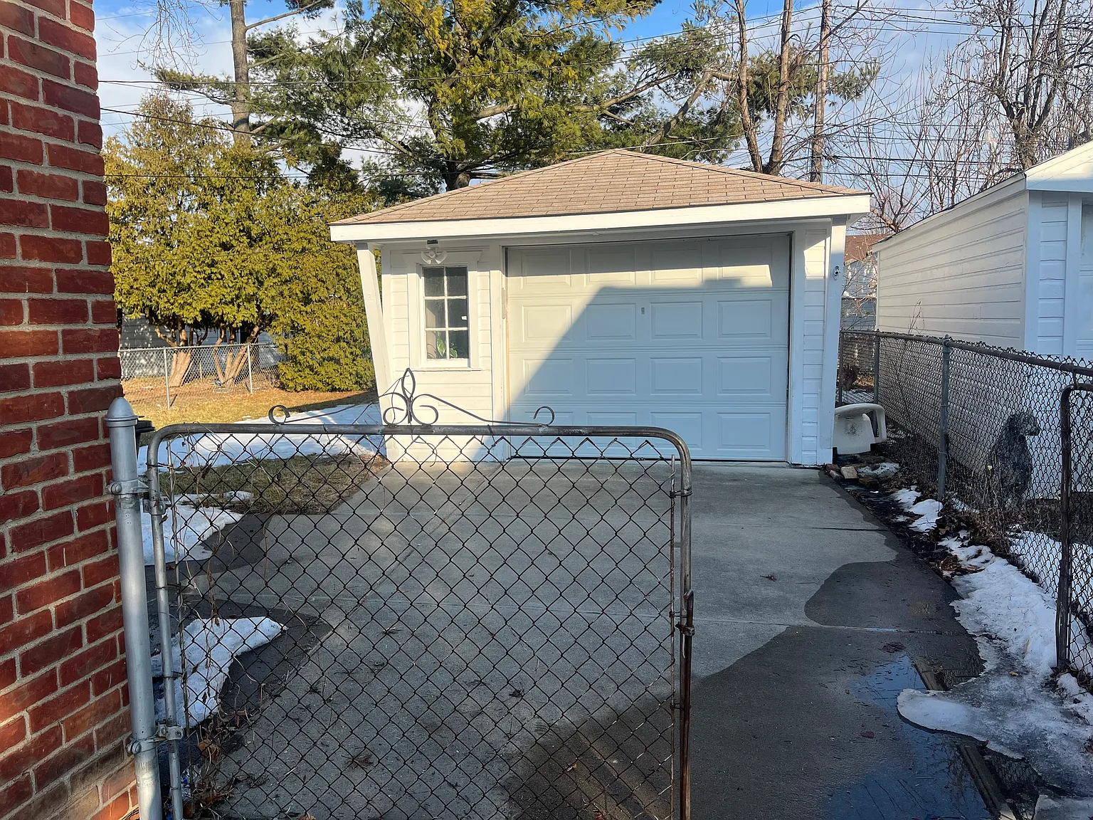 9918 Woodring St — Photo 3