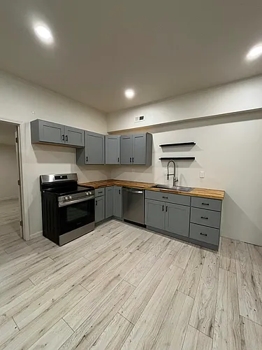 946 Veltre Cir SW #STUDIO Photo 1