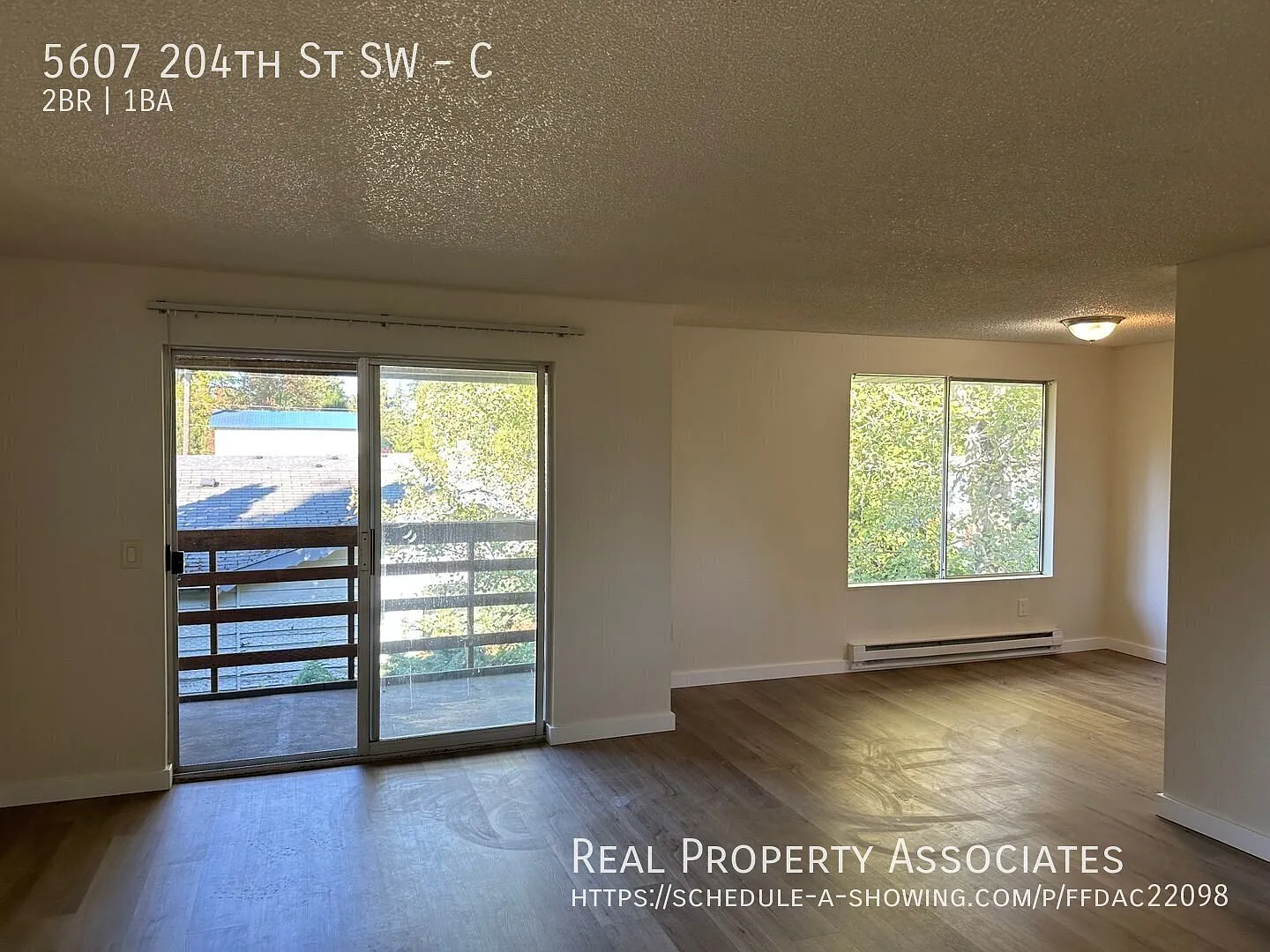 Lynnwood Apartment — Photo 2