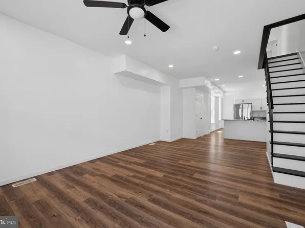 5321 Upland St, Philadelphia, PA 19143