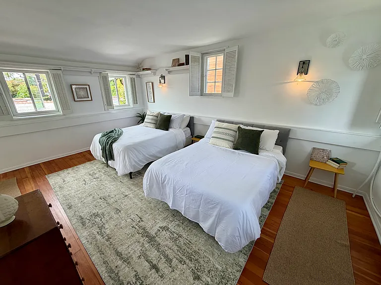 311 Amalfi Dr — Photo 44
