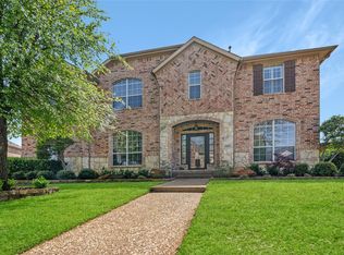 8100 Creek View Dr, North Richland Hills, TX 76180
