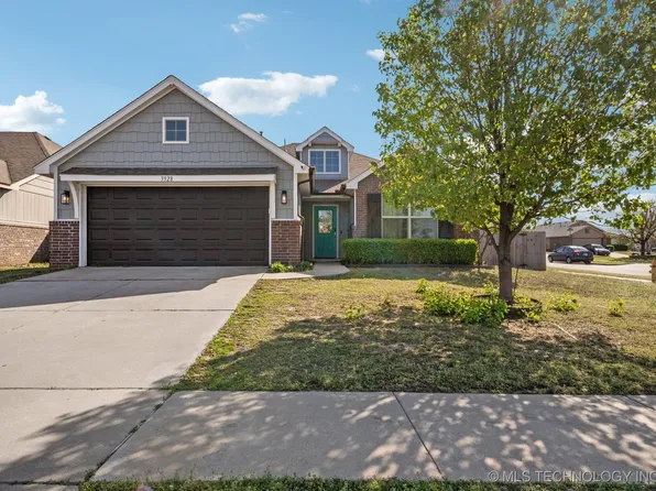 3928 W 105th Pl S, Jenks, OK 74037