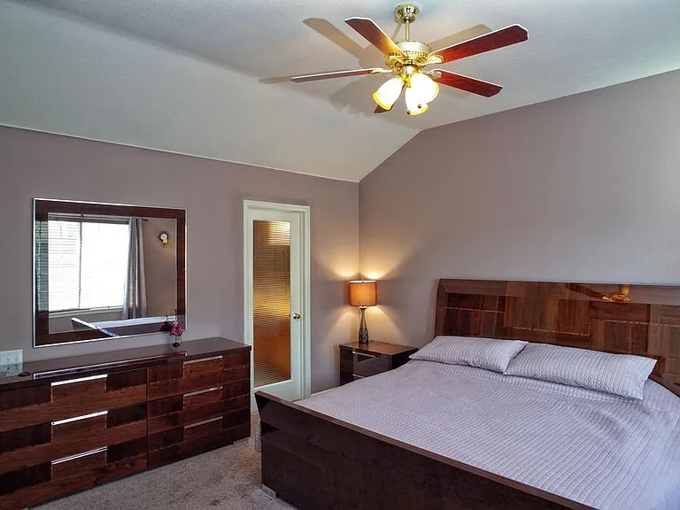 7462 E Lowry Blvd — Photo 25