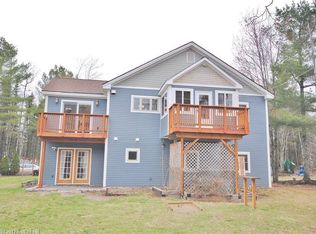 41 Resh Rd, Searsport, ME 04974