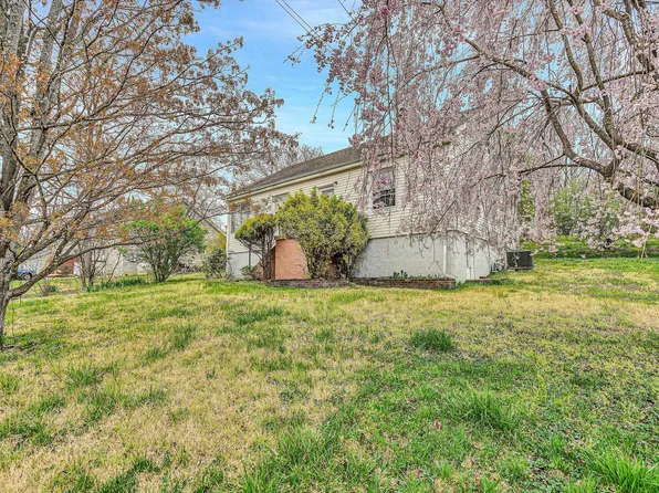 2837 Cannaday Rd NE, Roanoke, VA 24012