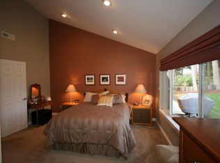 32133 33rd Ave SW, Federal Way, WA 98023