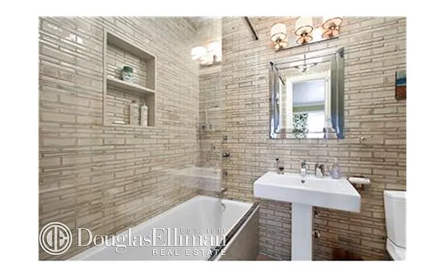 Rented by Douglas Elliman | media 18
