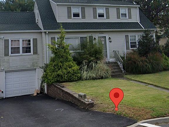 3rd image of 130 Overlook Ave