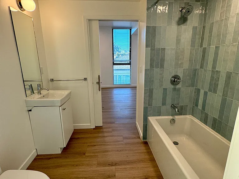 4575 Santa Monica Blvd #304 — Photo 12