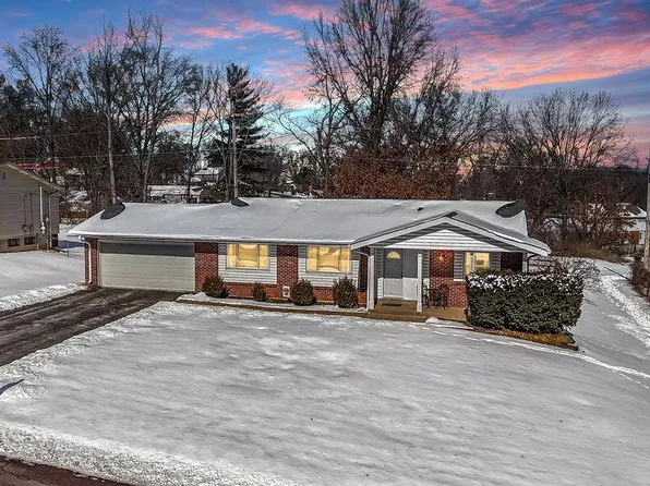 11721 Craig View Dr, Saint Louis, MO 63146