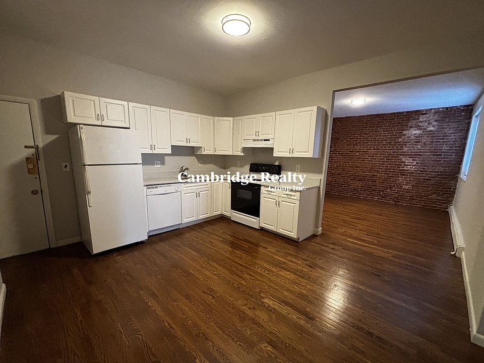 1st image of 15 Stearns Rd #4T